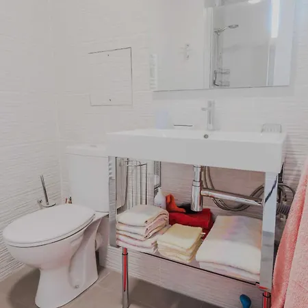 Quiet Apartment-2br 3p-19 Arrd
