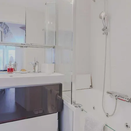 Quiet Apartment-2br 3p-19 Arrd * Paris